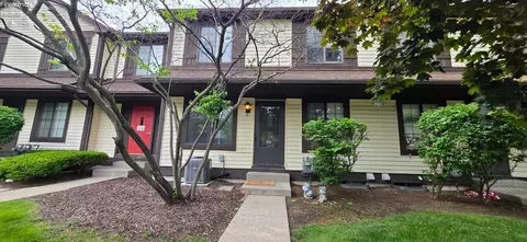 4515 W Bancroft St #11, Toledo, OH 43615