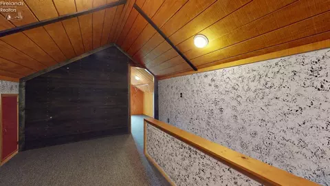 Entry Way - 703 S Myrtle Ave, Willard, OH 44890 photo 2 of 2