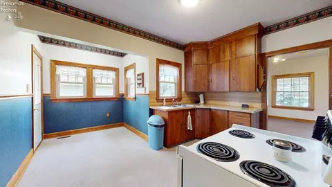 Kitchen - 703 S Myrtle Ave, Willard, OH 44890 photo 2 of 2