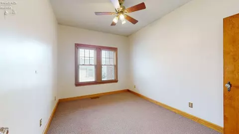 Bedroom - 703 S Myrtle Ave, Willard, OH 44890 photo 4 of 5