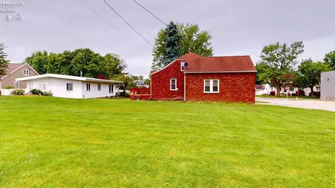 Exterior - 703 S Myrtle Ave, Willard, OH 44890 photo 2 of 4