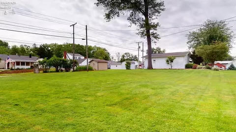 Exterior - 703 S Myrtle Ave, Willard, OH 44890 photo 3 of 4
