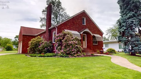 703 S Myrtle Ave, Willard, OH 44890