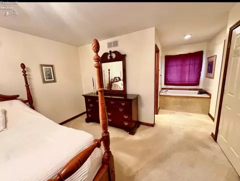 Bedroom - 328 Windsor Ct, Huron, OH 44839 photo 1 of 6