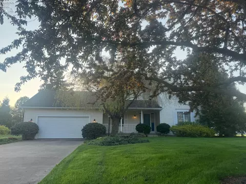 Exterior - 328 Windsor Ct, Huron, OH 44839 photo 1 of 2