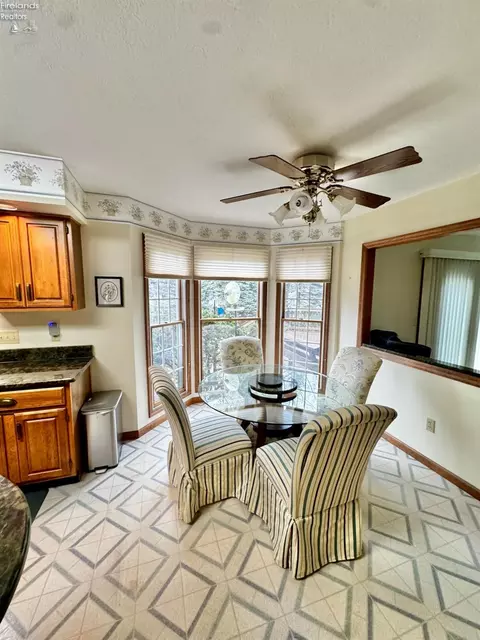 Dining - 328 Windsor Ct, Huron, OH 44839 photo 2 of 2