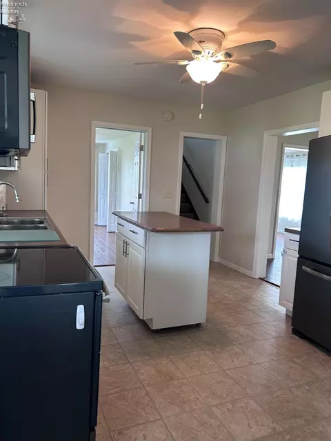 Kitchen - 710 River Rd, Huron, OH 44839 photo 2 of 3