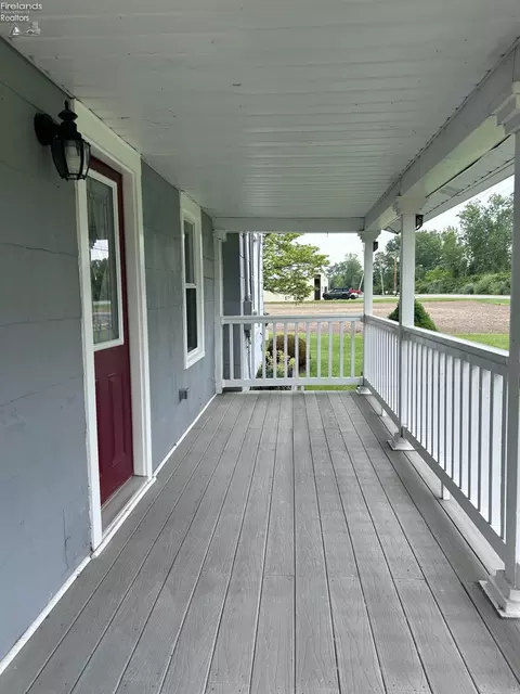 Exterior - 710 River Rd, Huron, OH 44839 photo 1 of 5