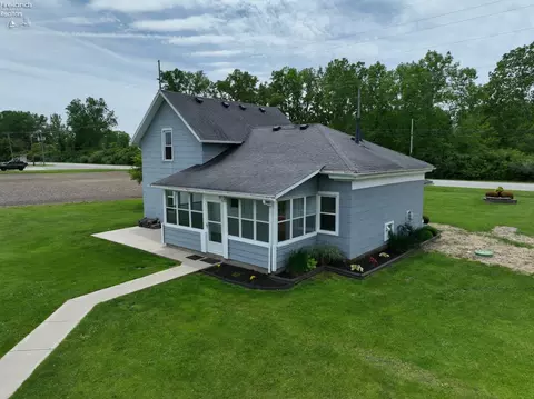Exterior - 710 River Rd, Huron, OH 44839 photo 5 of 5