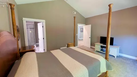 Bedroom - 314 Lighthouse Oval, Marblehead, OH 43440 photo 2 of 6