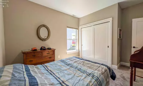 Bedroom - 314 Lighthouse Oval, Marblehead, OH 43440 photo 6 of 6