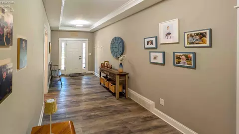 Entry Way - 314 Lighthouse Oval, Marblehead, OH 43440 photo 1 of 2