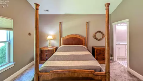 Bedroom - 314 Lighthouse Oval, Marblehead, OH 43440 photo 3 of 6