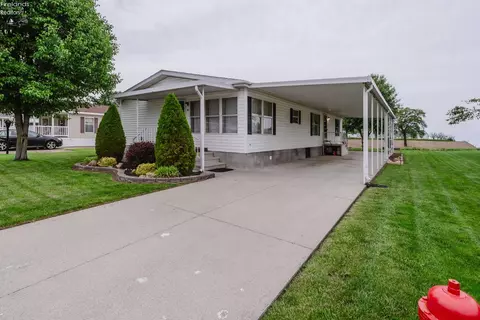740 Cr 212 #35, Fremont, OH 43420