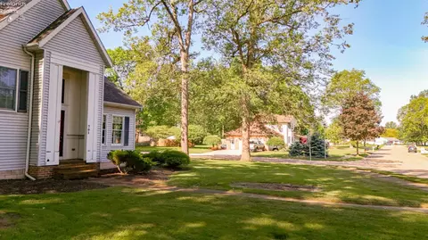 Exterior - 701 Kennedy Dr, Willard, OH 44890 photo 8 of 13