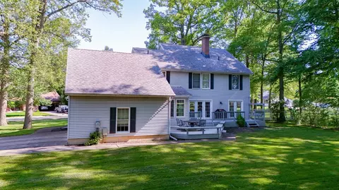 Exterior - 701 Kennedy Dr, Willard, OH 44890 photo 4 of 13