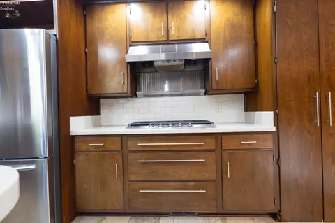 Kitchen - 3917 Hilltop Dr, Huron, OH 44839 photo 2 of 3