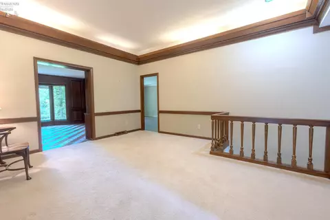 Living - 3917 Hilltop Dr, Huron, OH 44839 photo 2 of 5