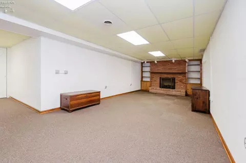 Living - 1011 Dockway, Huron, OH 44839 photo 8 of 9