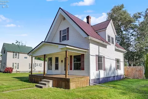 Exterior - 216 W Laurel St, Willard, OH 44890 photo 7 of 8