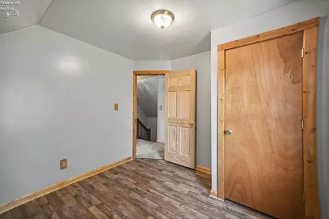 Bedroom - 216 W Laurel St, Willard, OH 44890 photo 2 of 7