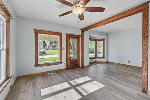 Living - 216 W Laurel St, Willard, OH 44890 photo 1 of 4