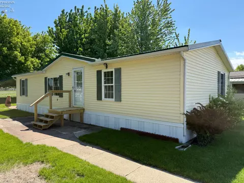 45 E Bass Cir, Marblehead, OH 43440