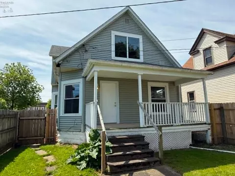 2 Andress Ct, Lorain, OH 44052