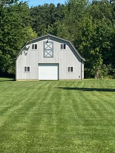 5218 Ferry Rd, Wakeman, OH 44889