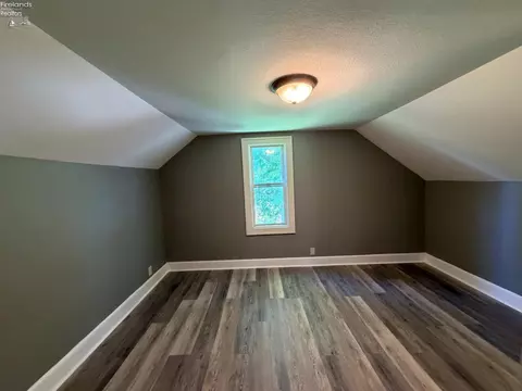 Bedroom - 822 Eulalia Ave, Upper Sandusky, OH 43351 photo 2 of 4