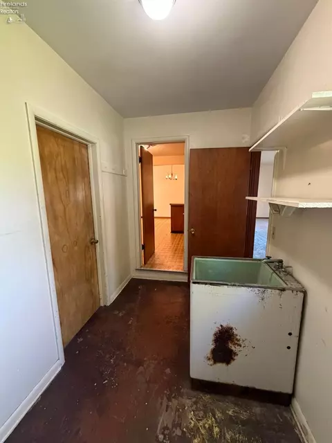 Other - 527 Washington Ave, Huron, OH 44839 photo 3 of 5