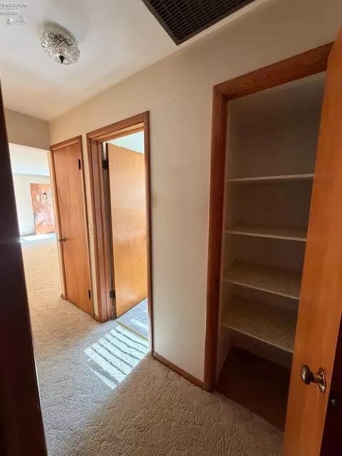 Other - 527 Washington Ave, Huron, OH 44839 photo 1 of 5