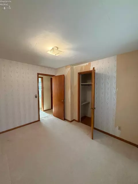 Bedroom - 527 Washington Ave, Huron, OH 44839 photo 6 of 6