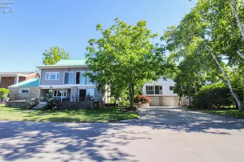 210 Spring St, Castalia, OH 44824