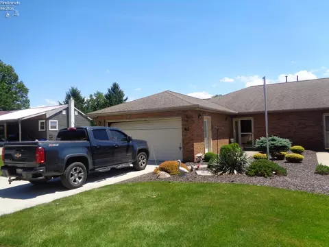 62 Mickey Rd, Shelby, OH 44875