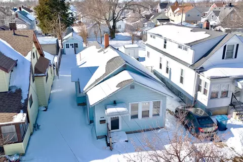 1313 Vine St, Sandusky, OH 44870