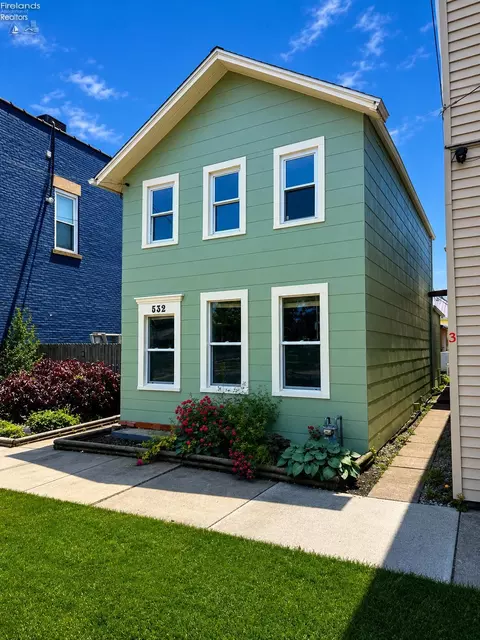 532 E Adams St, Sandusky, OH 44870