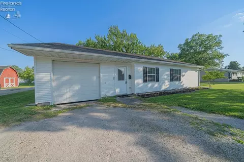 18 Fruen St, Norwalk, OH 44857