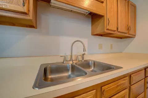 Kitchen - 212 Crestwood, Willard, OH 44890 photo 2 of 5