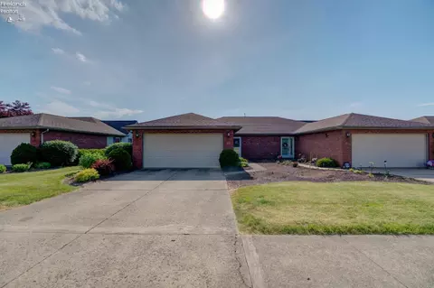 212 Crestwood, Willard, OH 44890