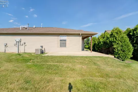 Exterior - 212 Crestwood, Willard, OH 44890 photo 2 of 6
