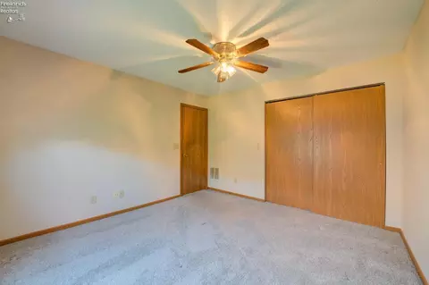 Bedroom - 212 Crestwood, Willard, OH 44890 photo 5 of 6
