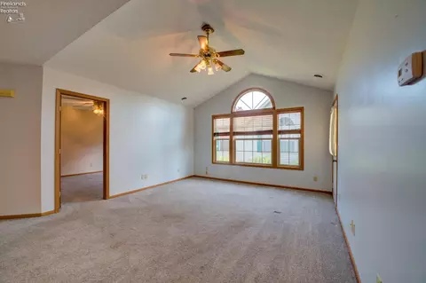 Living - 212 Crestwood, Willard, OH 44890 photo 3 of 3