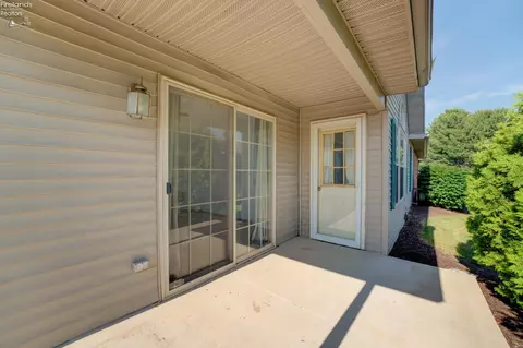 Exterior - 212 Crestwood, Willard, OH 44890 photo 3 of 6