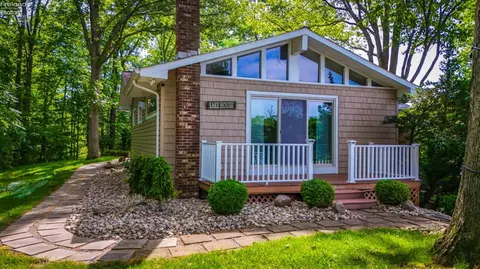 Exterior - 691 Timothy Dr, Willard, OH 44890 photo 4 of 12