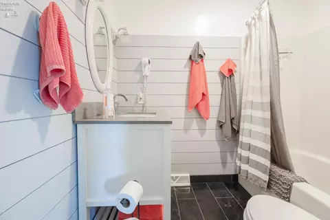 Bath - 691 Timothy Dr, Willard, OH 44890 photo 1 of 2