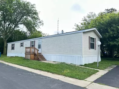 1730 Port Clinton Rd #38, Fremont, OH 43420