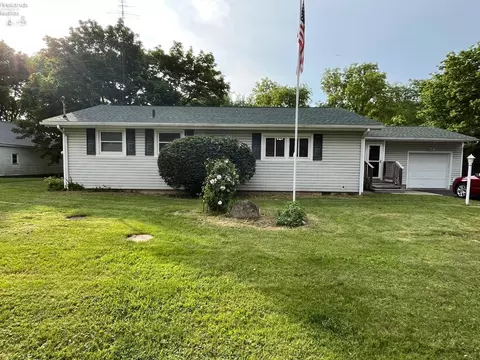 4003 Harris Rd, Sandusky, OH 44870