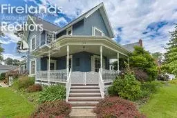 103 W 6th, Port Clinton, OH 43452