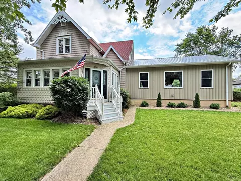 121 N Main St, Attica, OH 44807